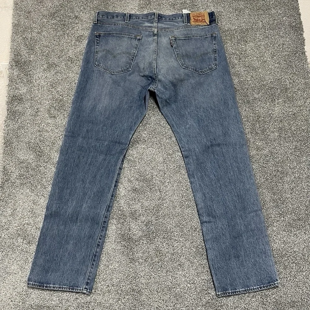 Levi's 501 Jeans Mens 40x32 Blue Straight Leg Button Fly Medium Wash